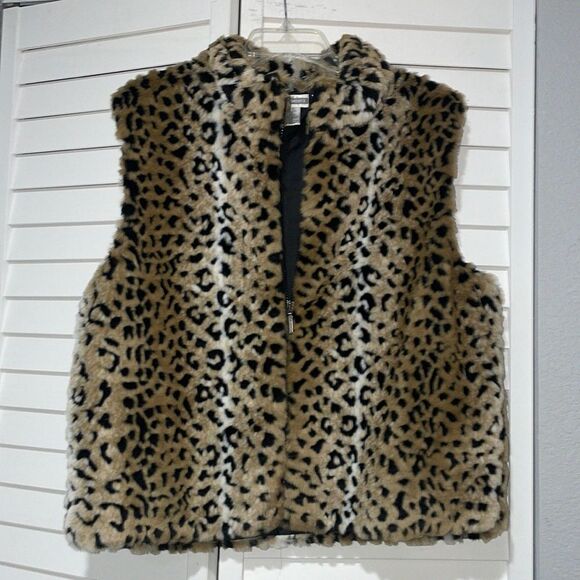 Investments Women’s NWT Faux Fur Vest Zip Up size L Animal Print